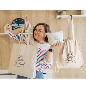 Pachet produse Ghidușel cu săculeț cu fermoar, sacoșă și rucsac